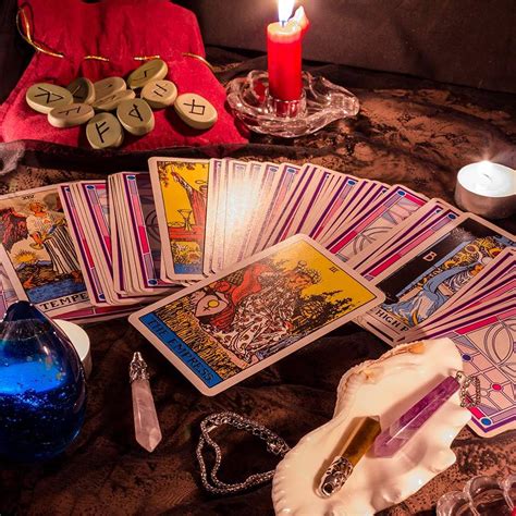 Tarot and divination card picture repository